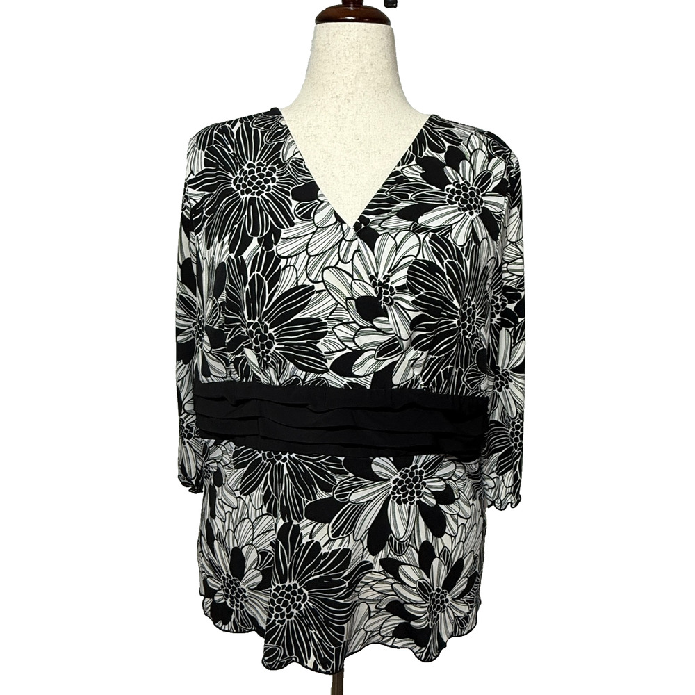 CJ Banks Top X=14 Black White Floral Faux Wrap V Neck Botanical‎ Print Career